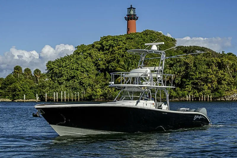 Slide: The Image of Yellowfin 42 Offshore 2010 - 23