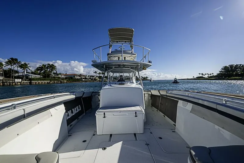 Slide: The Image of Yellowfin 42 Offshore 2010 - 8