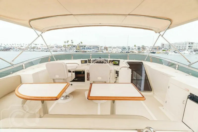 Slide: The Image of Offshore 52 Pilothouse 1999 - 15