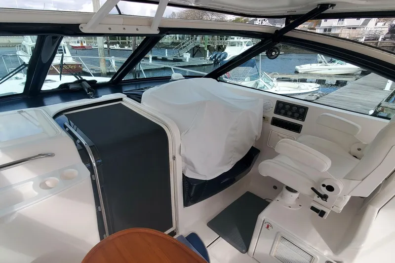 Slide: The Image of Tiara 4200 Open 2006 - 12