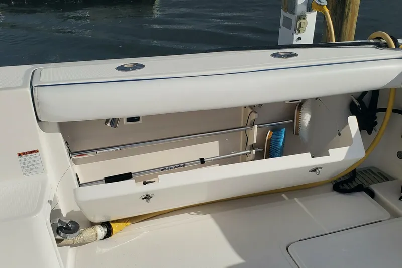 Slide: The Image of Tiara 4200 Open 2006 - 9