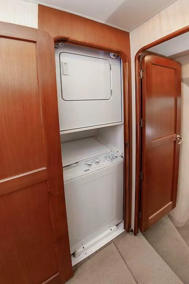 Slide: The Image of Ocean Yachts 57 Convertible 2003 - 42