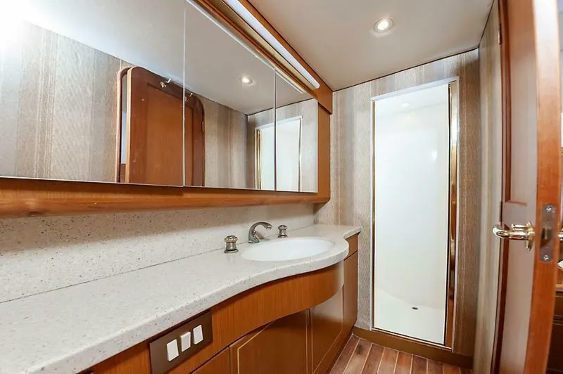 Slide: The Image of Ocean Yachts 57 Convertible 2003 - 48