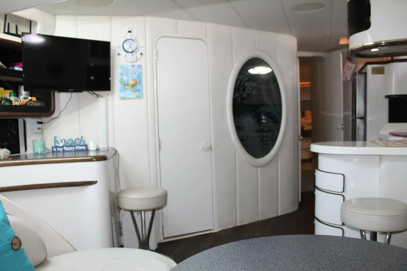 Slide: The Image of Sea Ray 500 Sundancer 1996 - 37
