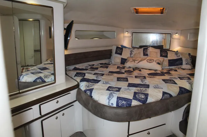 Slide: The Image of Sea Ray 500 Sundancer 1996 - 41