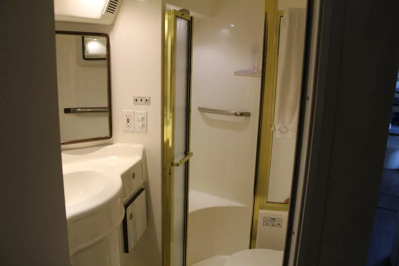 Slide: The Image of Sea Ray 500 Sundancer 1996 - 47