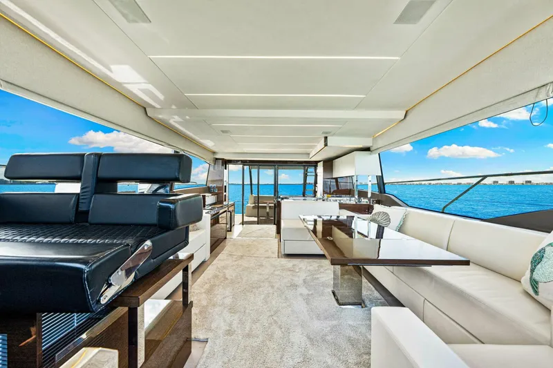 Slide: The Image of Prestige 630 Flybridge 2019 - 39