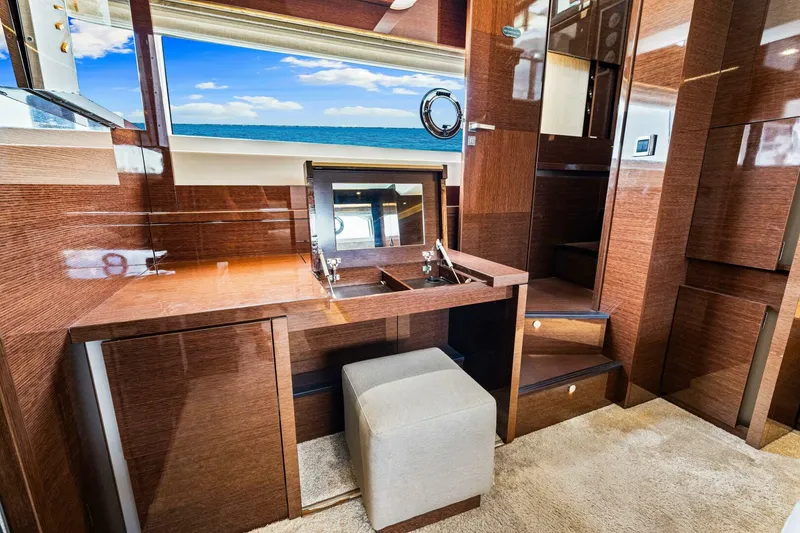 Slide: The Image of Prestige 630 Flybridge 2019 - 45