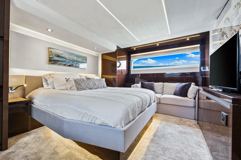 Slide: The Image of Prestige 630 Flybridge 2019 - 50