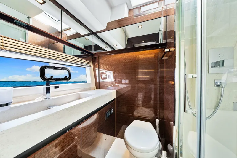Slide: The Image of Prestige 630 Flybridge 2019 - 52