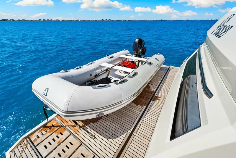 Slide: The Image of Prestige 630 Flybridge 2019 - 63