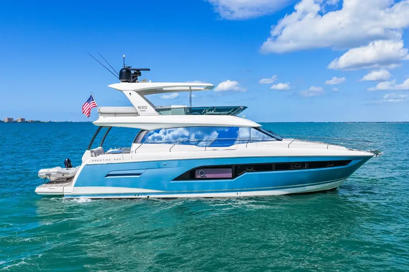 Slide: The Image of Prestige 630 Flybridge 2019 - 64