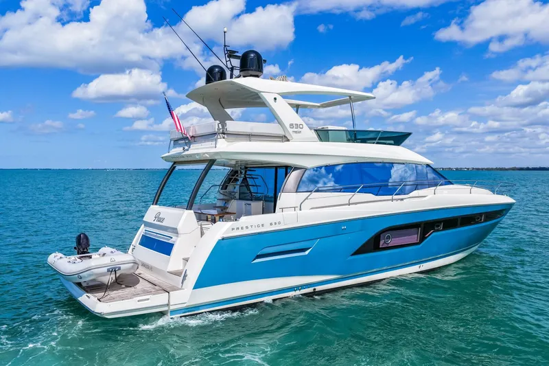 Slide: The Image of Prestige 630 Flybridge 2019 - 71