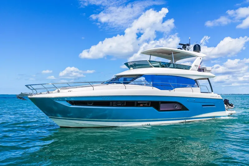 Slide: The Image of Prestige 630 Flybridge 2019 - 78