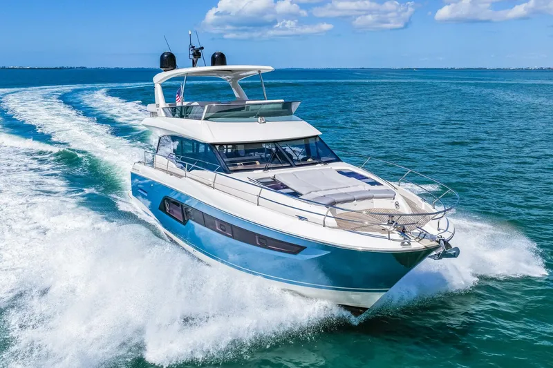 Slide: The Image of Prestige 630 Flybridge 2019 - 89