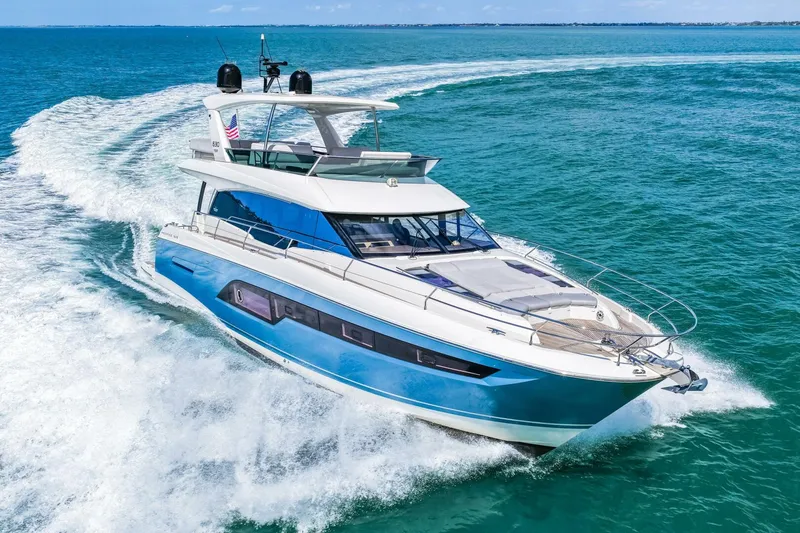 Slide: The Image of Prestige 630 Flybridge 2019 - 96