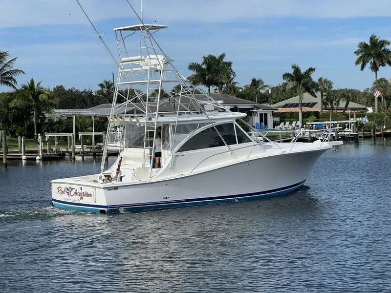 The Image of Luhrs 41 Hardtop Express 2007 - 0