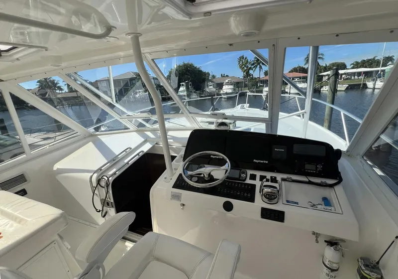 Slide: The Image of Luhrs 41 Hardtop Express 2007 - 19