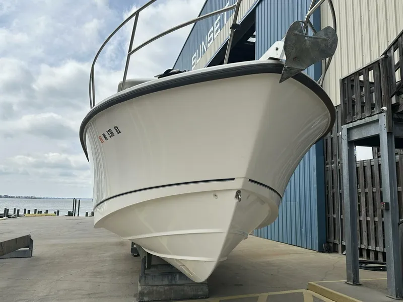 Slide: The Image of Boston Whaler 315 Conquest 2016 - 4