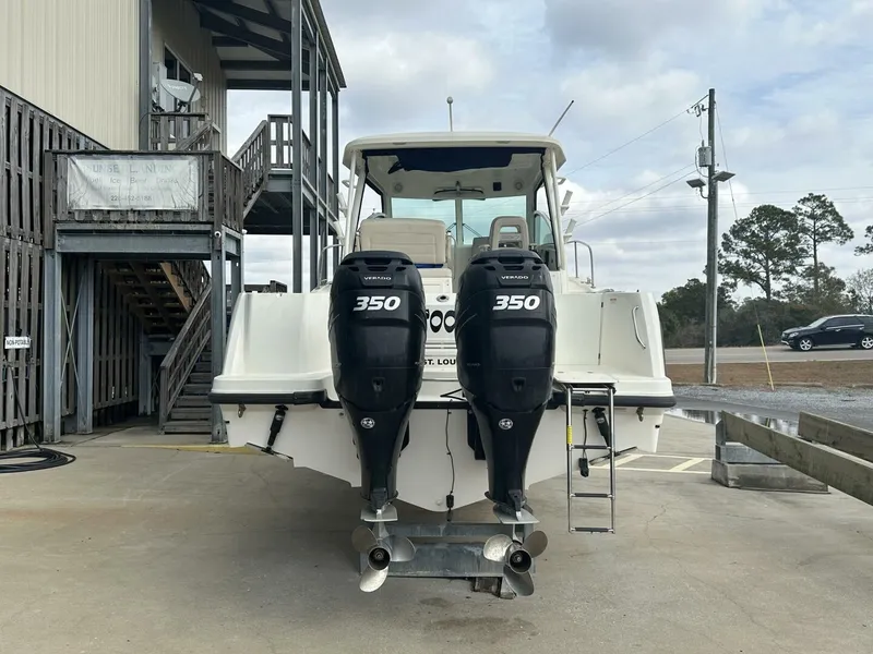 Slide: The Image of Boston Whaler 315 Conquest 2016 - 6
