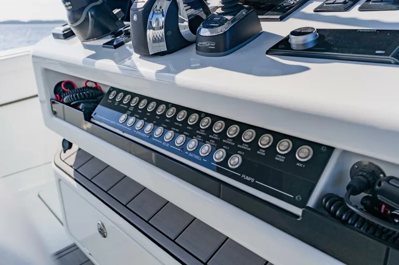 Slide: The Image of Costa Custom 34 SV 2024 - 20