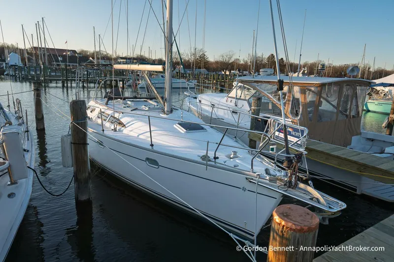 The Image of Jeanneau Sun Odyssey 37 2002 - 0