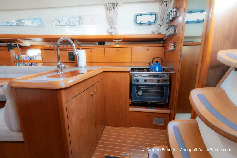 Slide: The Image of Jeanneau Sun Odyssey 37 2002 - 21