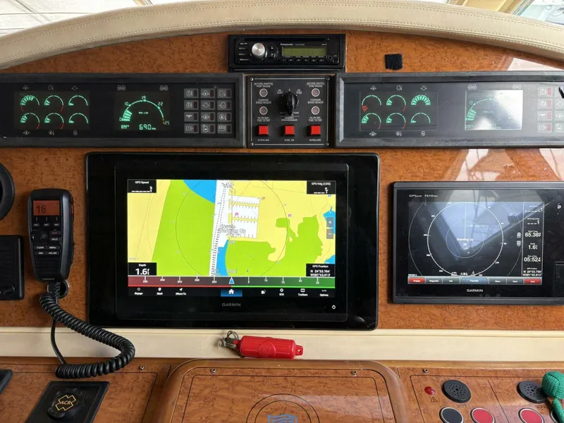 Slide: The Image of Ferretti 80 RPH 1999 - 10
