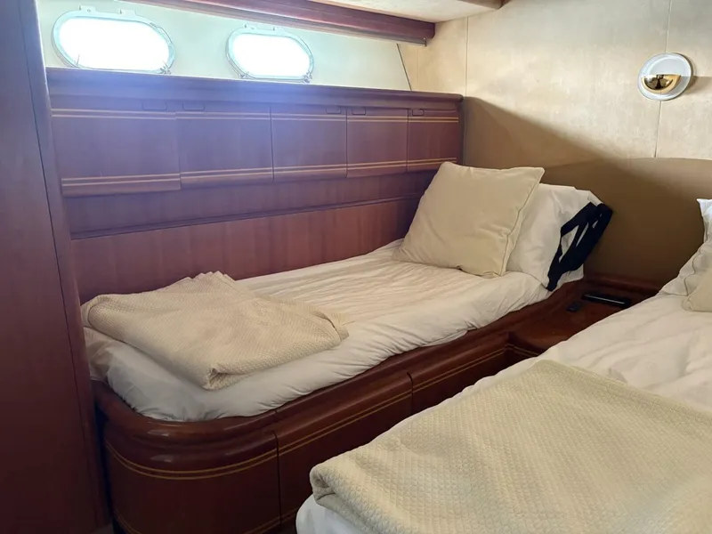 Slide: The Image of Ferretti 80 RPH 1999 - 18