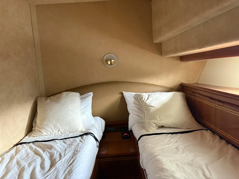 Slide: The Image of Ferretti 80 RPH 1999 - 19
