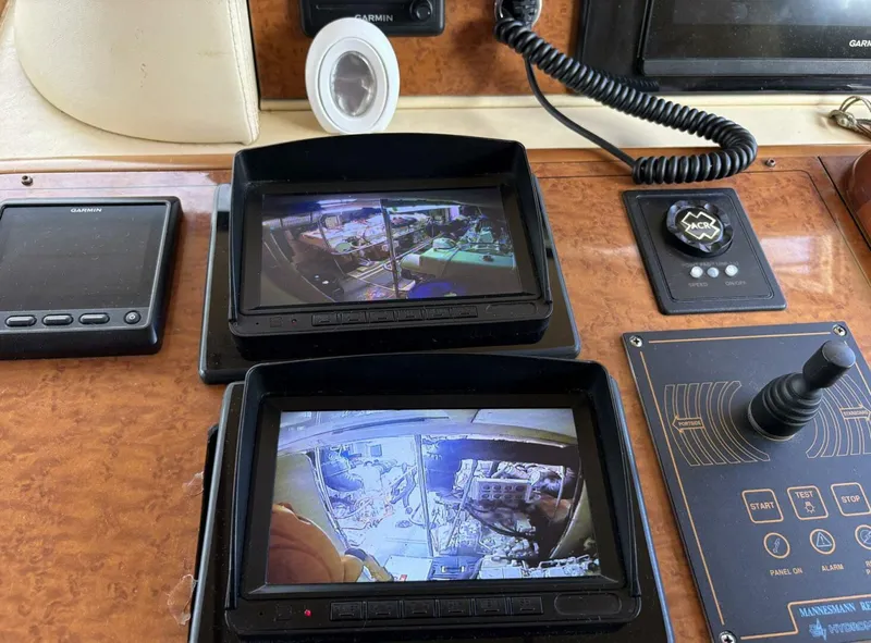 Slide: The Image of Ferretti 80 RPH 1999 - 8