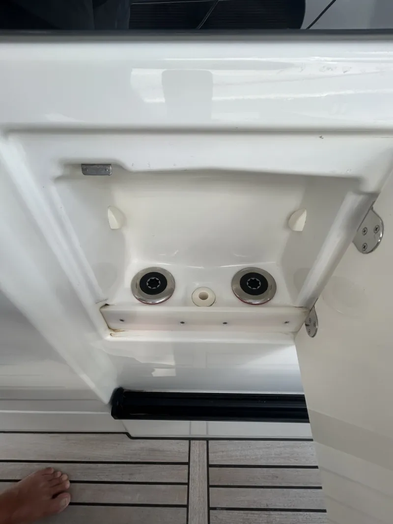 Slide: The Image of Beneteau ST 2022 - 108
