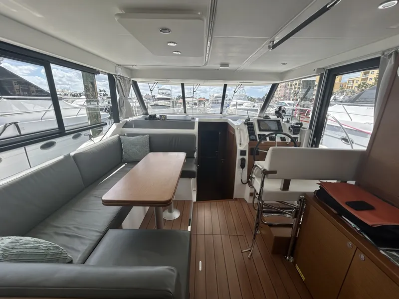 Slide: The Image of Beneteau ST 2022 - 29