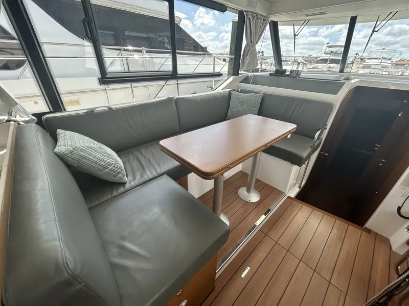 Slide: The Image of Beneteau ST 2022 - 31