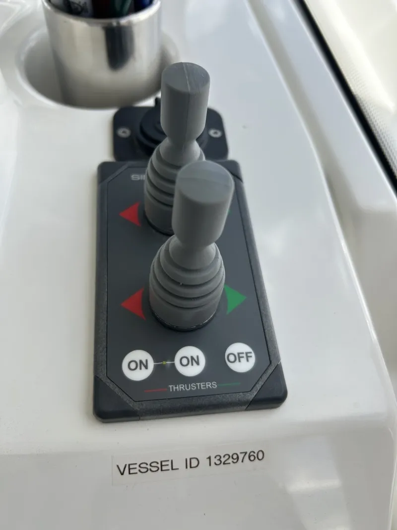 Slide: The Image of Beneteau ST 2022 - 35