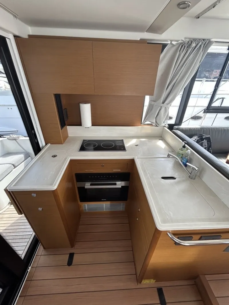 Slide: The Image of Beneteau ST 2022 - 46