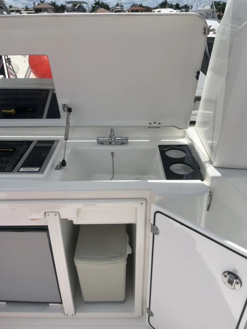 Slide: The Image of Beneteau ST 2022 - 72