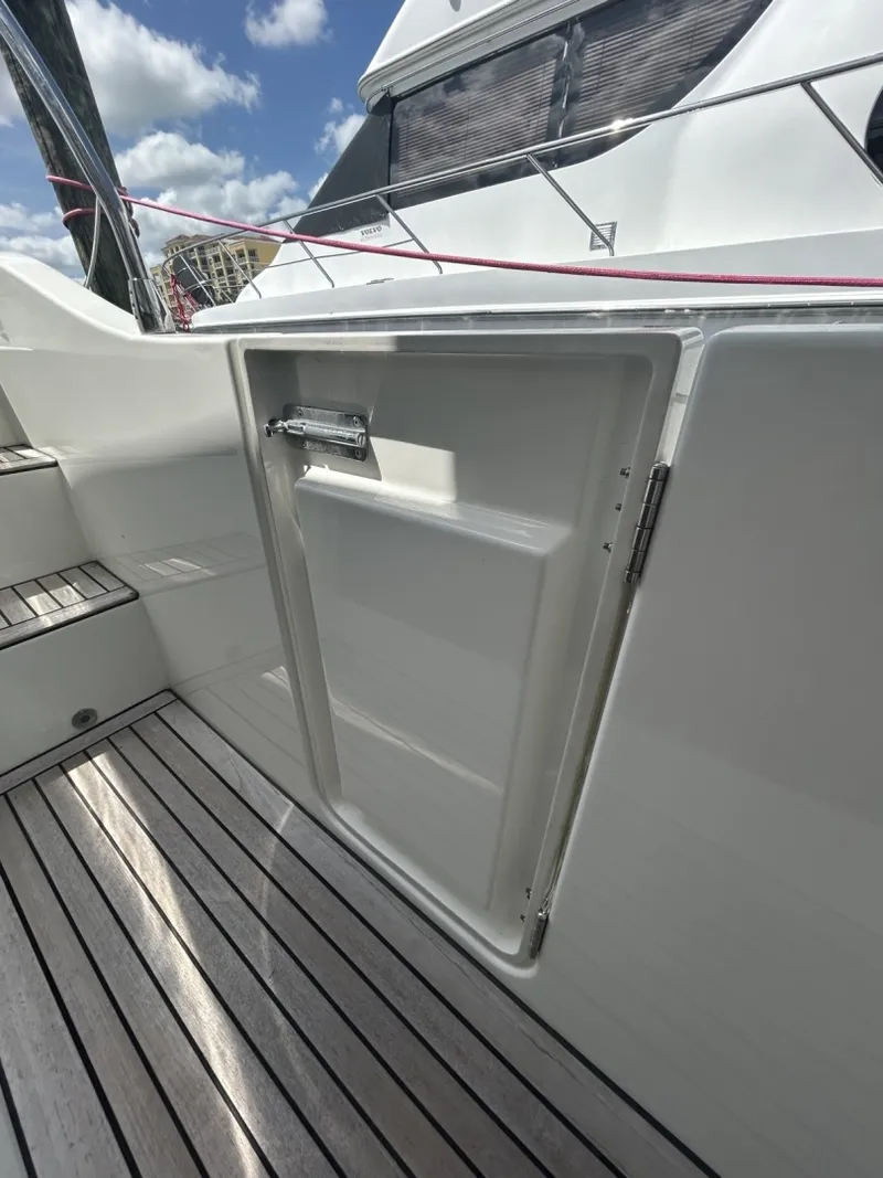Slide: The Image of Beneteau ST 2022 - 8