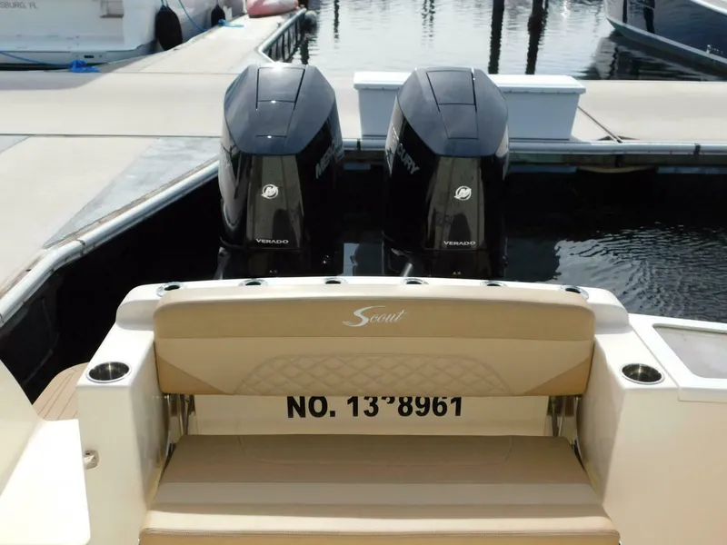 Slide: The Image of Scout 330 LXF 2024 - 3