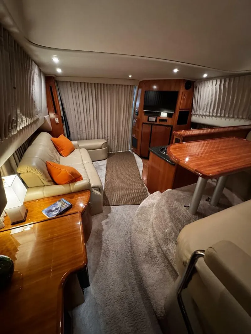 Slide: The Image of Carver Yachts 36 Sedan 2005 - 12