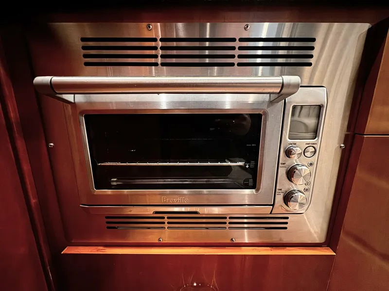 Slide: The Image of Carver Yachts 36 Sedan 2005 - 16