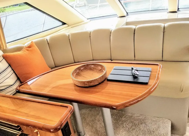 Slide: The Image of Carver Yachts 36 Sedan 2005 - 20