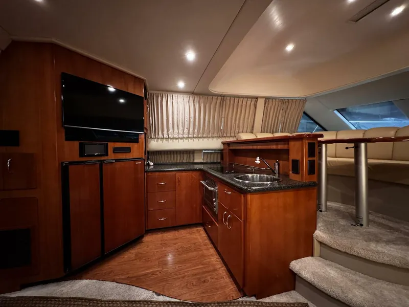Slide: The Image of Carver Yachts 36 Sedan 2005 - 21