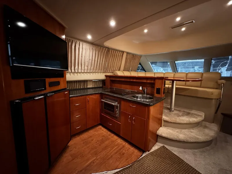 Slide: The Image of Carver Yachts 36 Sedan 2005 - 22