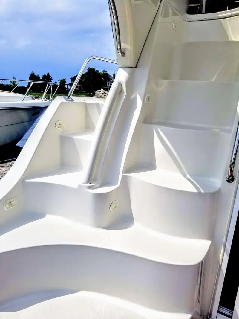 Slide: The Image of Carver Yachts 36 Sedan 2005 - 6