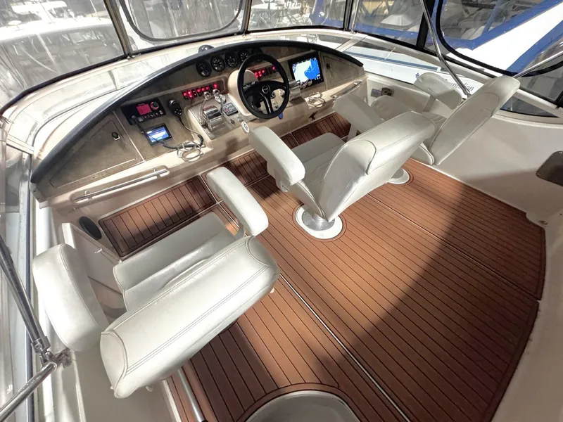Slide: The Image of Carver Yachts 36 Sedan 2005 - 8