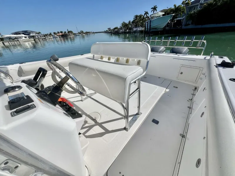 Slide: The Image of Century 3200 Center Console 2005 - 16