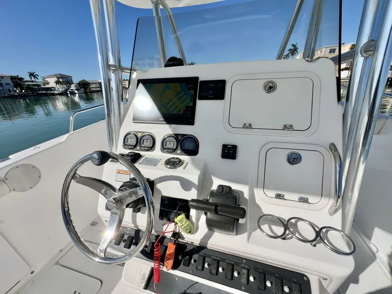 Slide: The Image of Century 3200 Center Console 2005 - 17