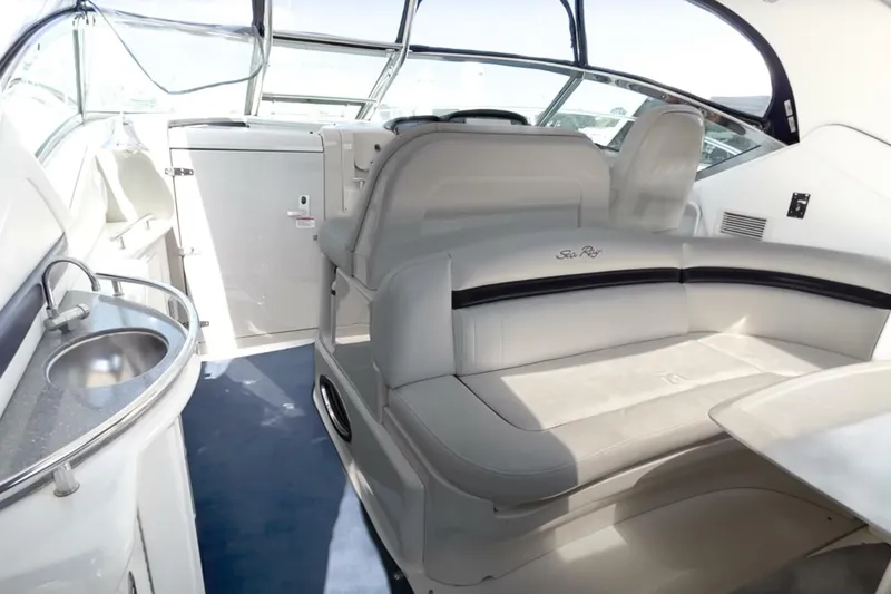 Slide: The Image of Sea Ray 400 Sundancer 2007 - 18