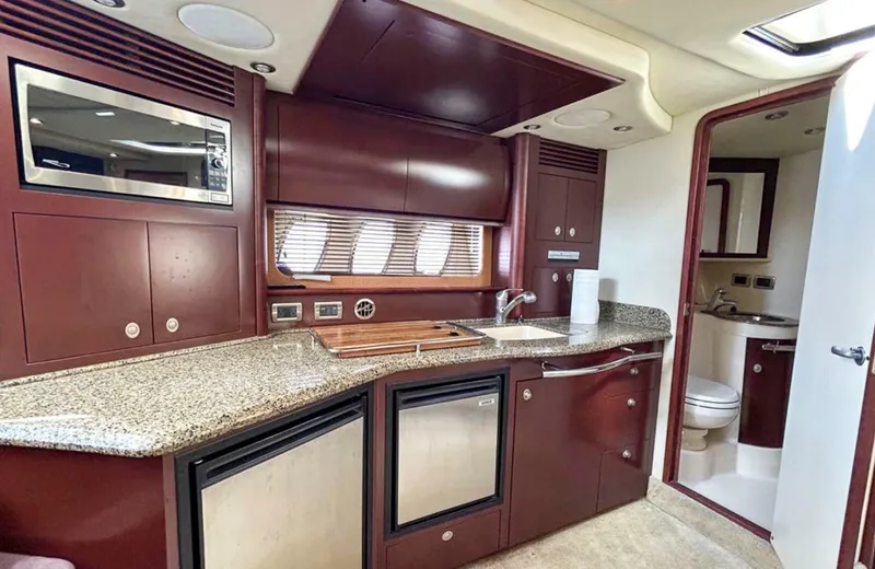 Slide: The Image of Sea Ray 400 Sundancer 2007 - 24